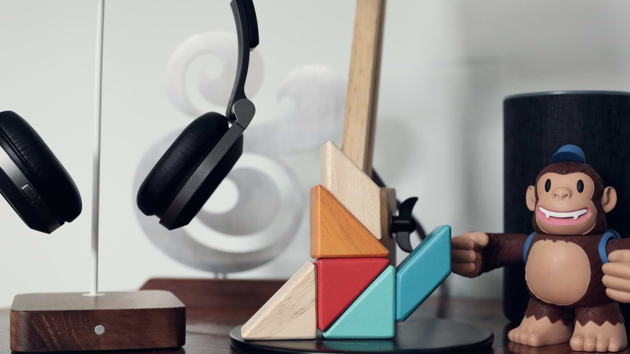 Splitting the Monolith: Critical Patterns for Microservices Migration